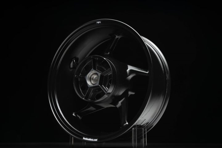 VooDoo Sniper Rear Wheel 17 inch x 6.65 inch Hayabusa GSX1300R | 2008-2023 VWBUSAK8SCB01RB
