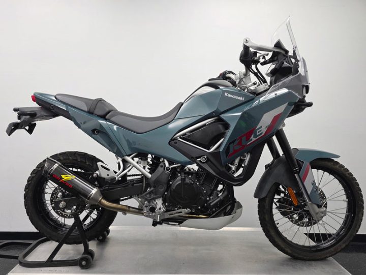 Graves Motorsports Kawasaki KLE 500 LINK Full Exhaust - Carbon Silencer EXK-26KLE5-FSC