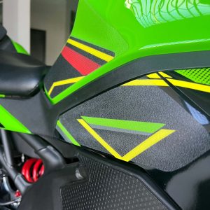 Kawasaki ZX-4RR ZX-4R Lower Tank Grip - W-WHK-23ZX4-22